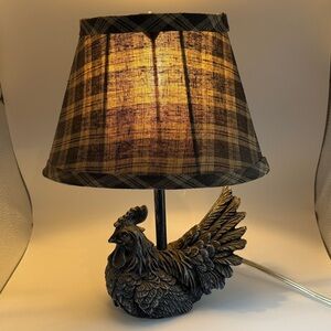 Plaid Rooster Table Lamp